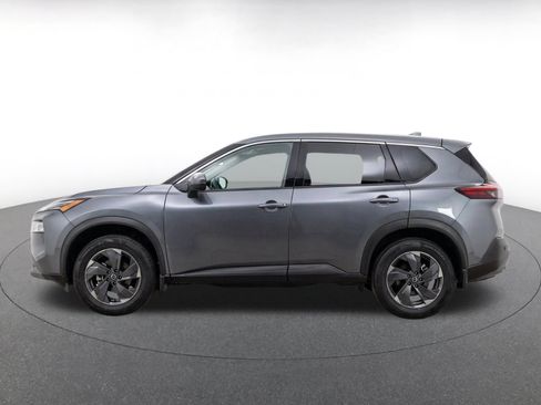 Used 2025 Nissan Rogue SV AWD/4WD image 4