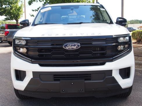 Certified 2025 Ford Expedition Active RWD image 2