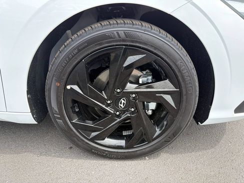 New 2026 Hyundai Elantra Sport FWD image 13