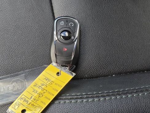 Used 2018 Buick Encore Preferred image 23