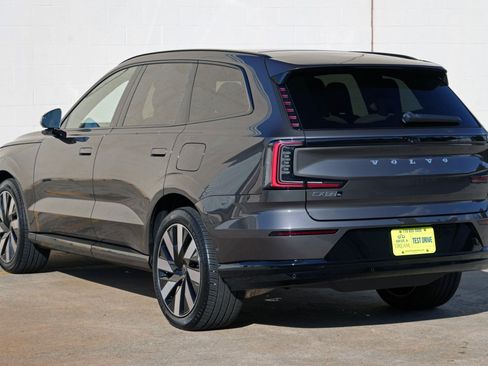 Used 2025 Volvo EX90 Ultra AWD/4WD image 50