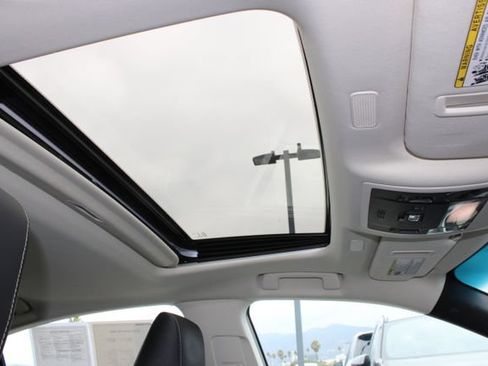 Certified 2025 Lexus ES 300h w/ Premium Package FWD image 6