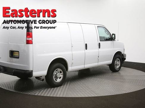 Used 2021 Chevrolet Express 2500 image 39