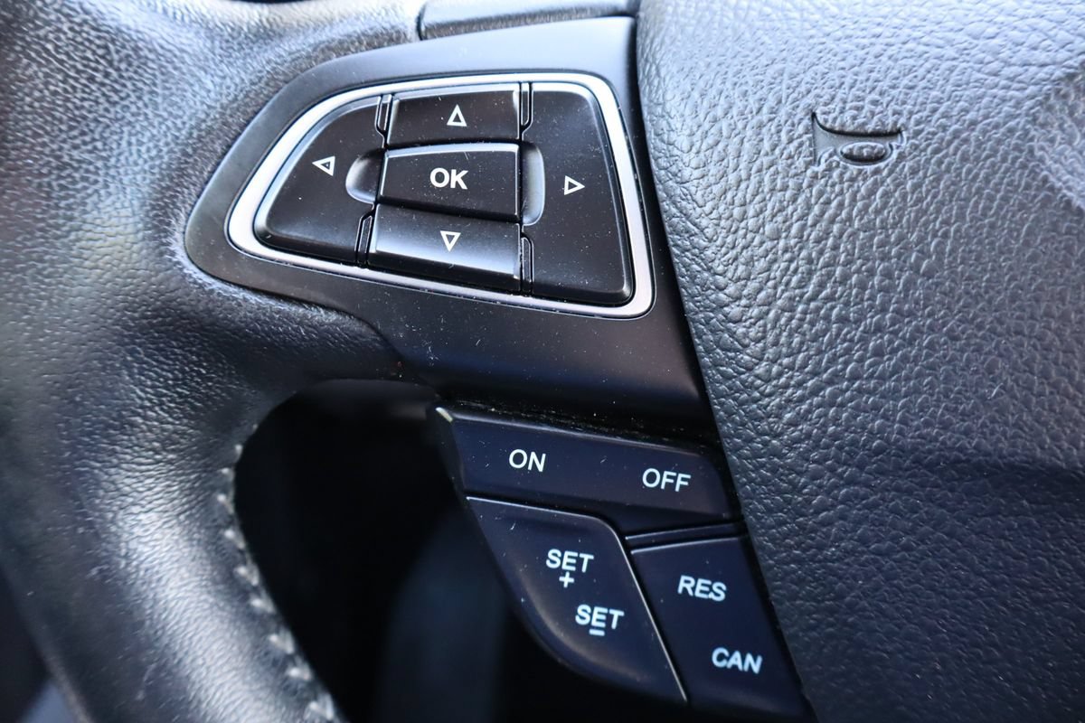 Used 2017 Ford Escape SE w/ Equipment Group 201A AWD/4WD image 29