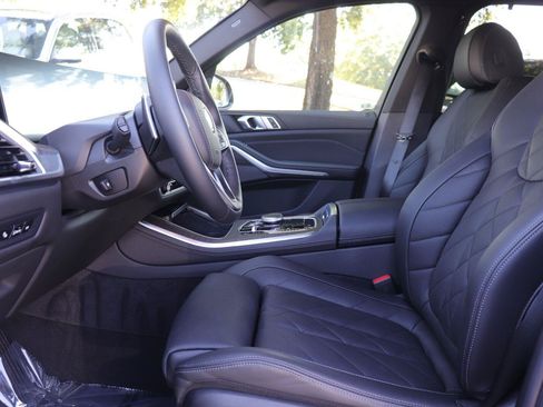 Used 2024 BMW X5 sDrive40i w/ Premium Package RWD image 11
