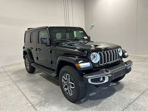 New 2025 Jeep Wrangler Sahara image 4