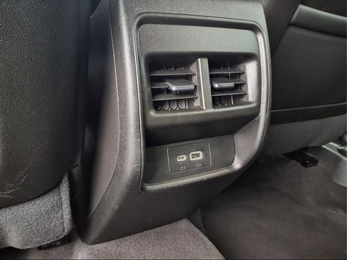 Used 2023 Cadillac XT4 Premium Luxury image 20