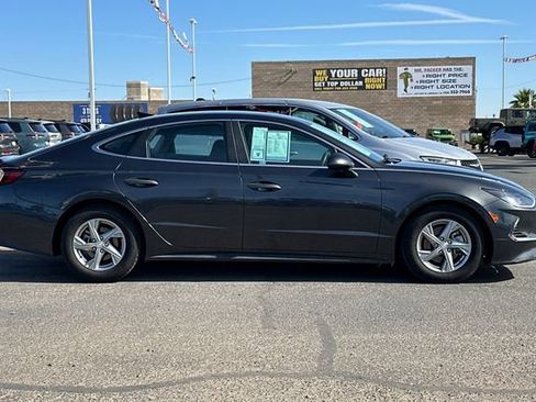 Used 2021 Hyundai Sonata SE FWD image 2