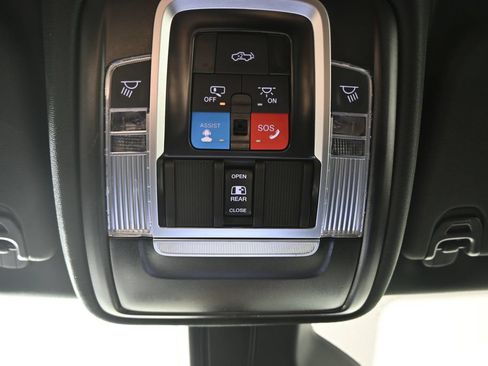 Used 2026 RAM 1500 Big Horn AWD/4WD image 34
