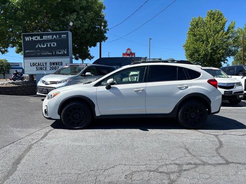 Used 2017 Subaru Crosstrek 2.0i Limited AWD/4WD image 2
