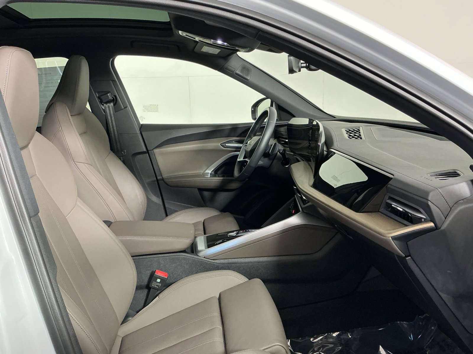 Used 2025 Audi Q5 Premium Plus w/ Premium Plus AWD/4WD image 18