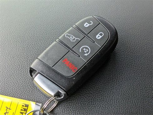 Certified 2025 Dodge Durango GT w/ Blacktop Package image 28