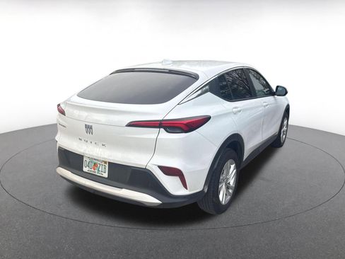 Used 2025 Buick Envista Preferred image 7