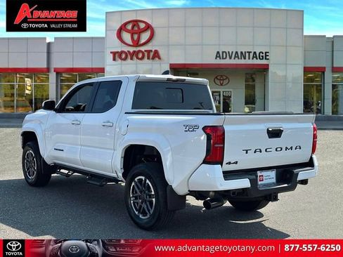 Certified 2026 Toyota Tacoma TRD Sport w/ TRD Sport Upgrade Package AWD/4WD image 10
