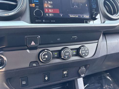 Used 2019 Toyota Tacoma TRD Sport RWD image 22