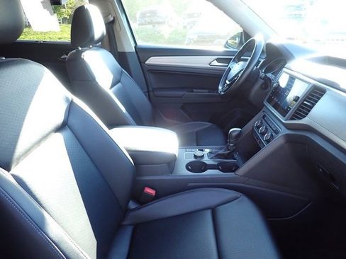 Used 2018 Volkswagen Atlas SE image 10