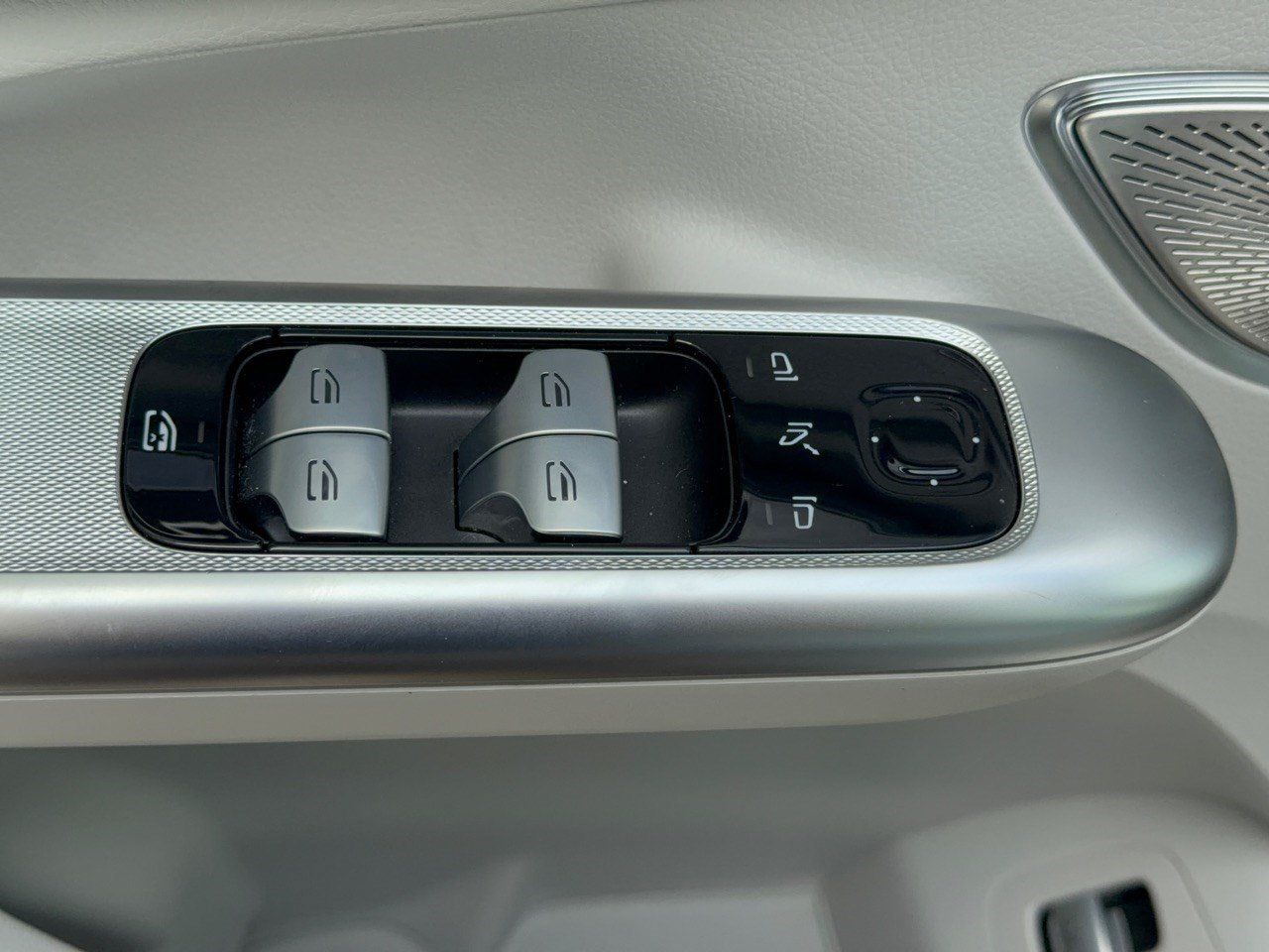 Certified 2023 Mercedes-Benz EQE 350+ SUV image 15