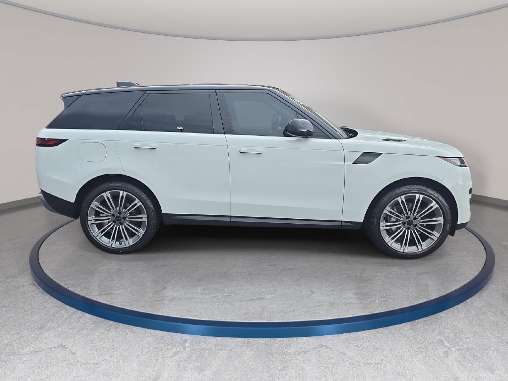 New 2027 Land Rover Range Rover Sport SE AWD/4WD image 4