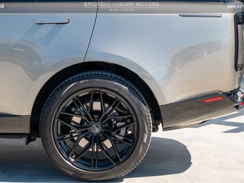 Used 2023 Land Rover Range Rover SE image 53