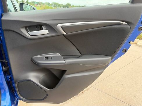 Used 2018 Honda Fit LX image 25