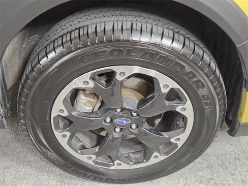 Certified 2023 Subaru Crosstrek 2.0i Premium image 9