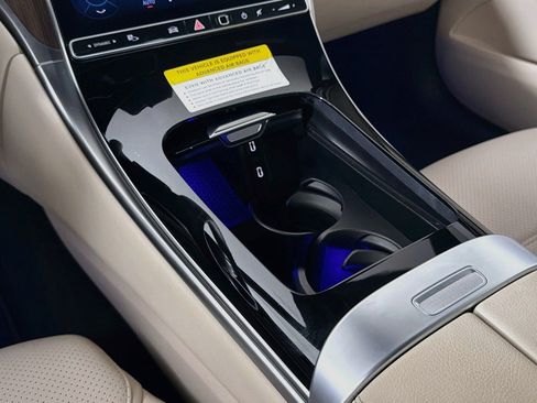 Certified 2026 Mercedes-Benz GLC 300 image 7