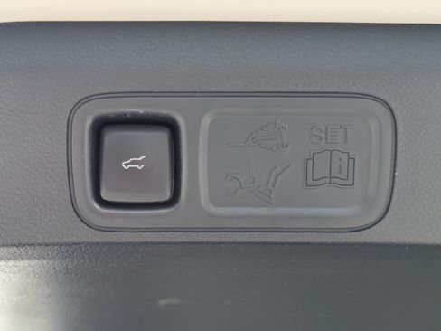 Certified 2019 Ford Expedition Platinum RWD image 14