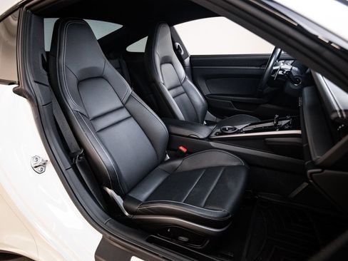 Certified 2023 Porsche 911 Carrera RWD image 29