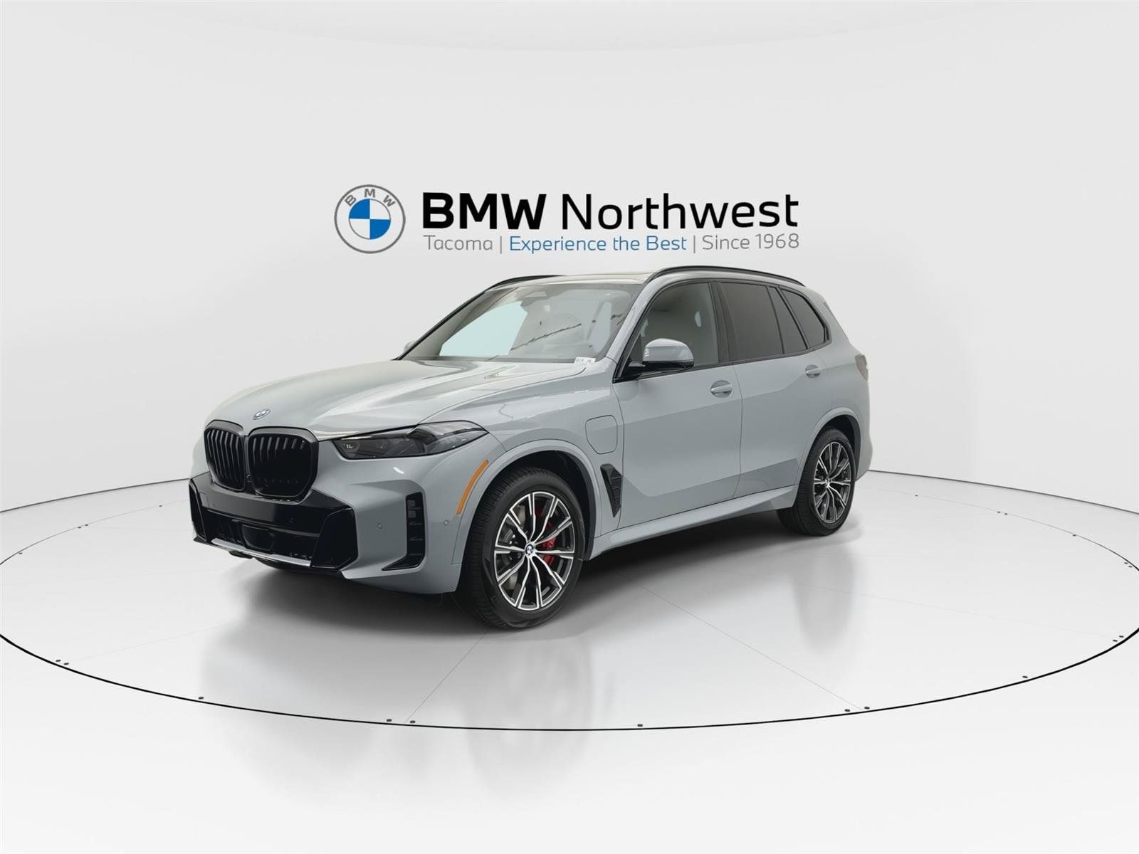 New 2026 BMW X5 xDrive50e w/ M Sport Package AWD/4WD image 9