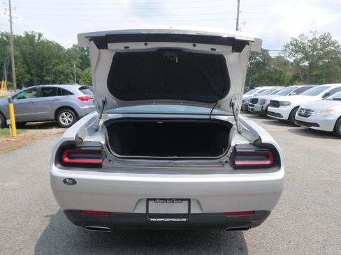Used 2021 Dodge Challenger SXT RWD image 7