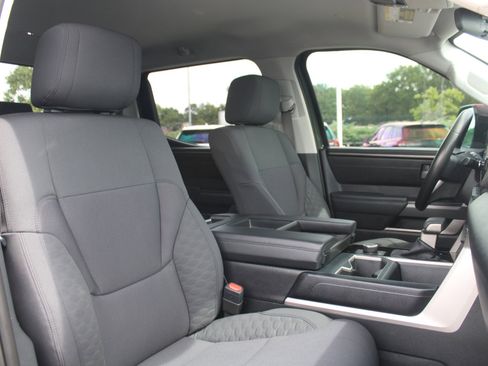 Used 2022 Toyota Tundra SR5 image 21