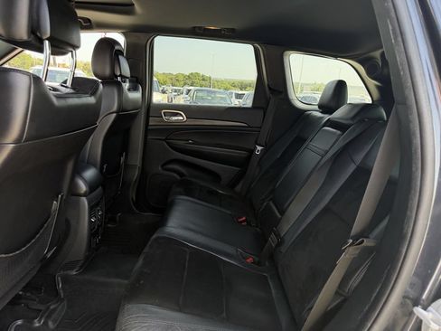 Used 2015 Jeep Grand Cherokee Altitude AWD/4WD image 27