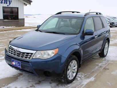 Used 2013 Subaru Forester 2.5X Premium w/ Popular Pkg 2