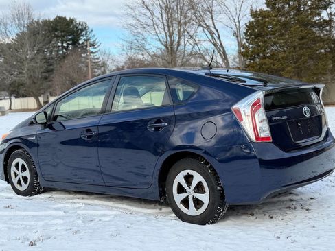 Used 2012 Toyota Prius Three image 4