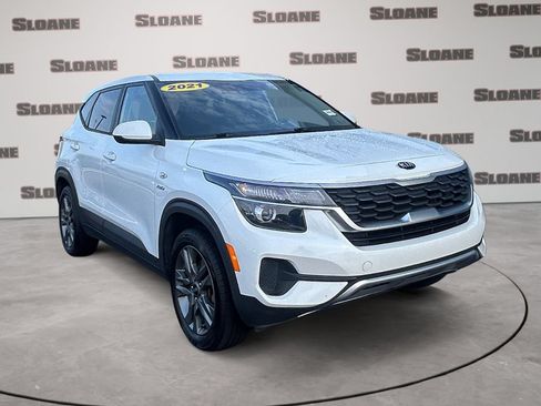 Used 2021 Kia Seltos LX AWD/4WD image 7