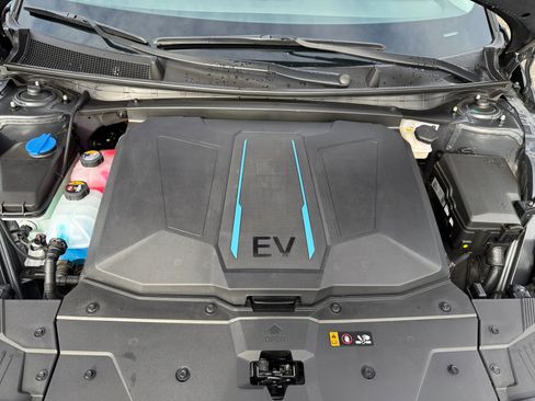 Certified 2024 Hyundai Ioniq 5 SEL image 20