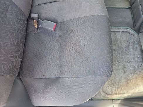 Used 2003 Isuzu Rodeo S RWD image 37