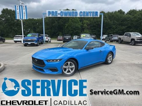 Used 2024 Ford Mustang Coupe RWD image 1