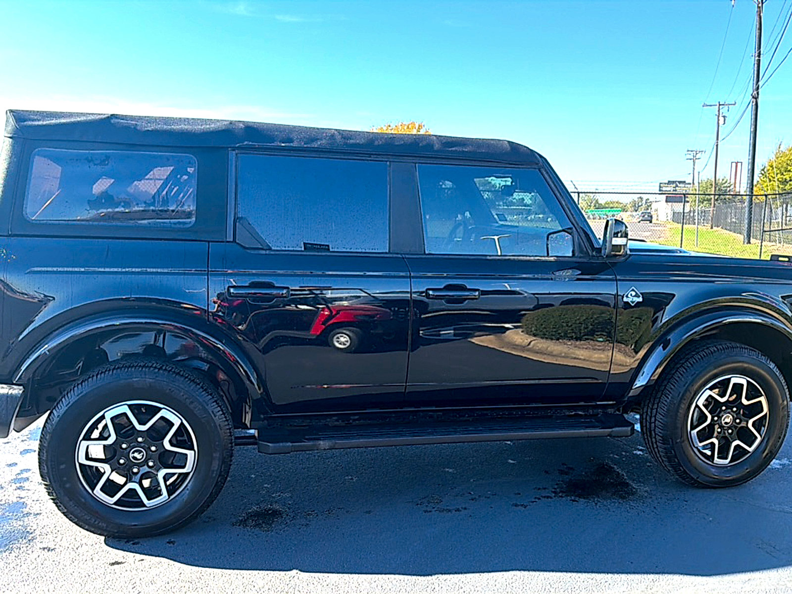 Used 2022 Ford Bronco Outer Banks AWD/4WD image 6