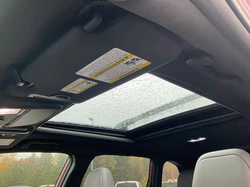 Used 2025 Subaru Forester Limited image 19