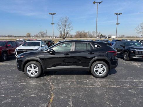 New 2026 Chevrolet Trax LS w/ Driver Confidence Package image 2