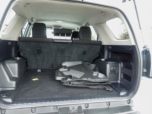 Used 2024 Toyota 4Runner TRD Off-Road image 33