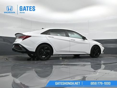 Used 2026 Hyundai Elantra Sport FWD image 36