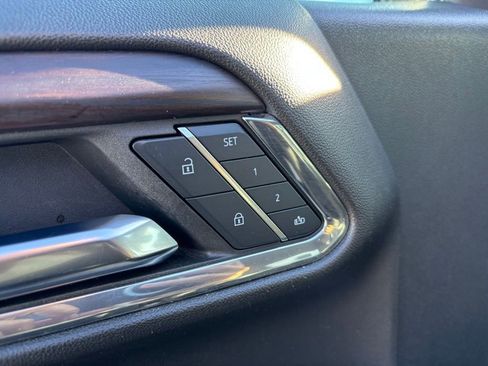 Used 2024 GMC Sierra 1500 SLT image 14