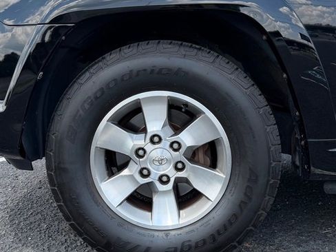Used 2011 Toyota 4Runner SR5 w/ Convenience Pkg RWD image 11