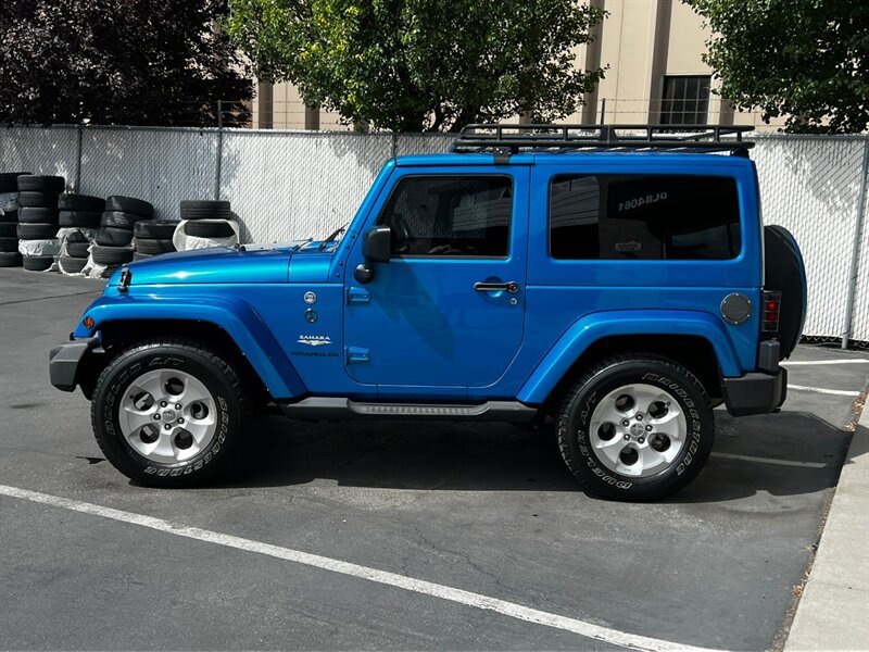 Used 2015 Jeep Wrangler Sahara w/ Connectivity Group AWD/4WD image 4