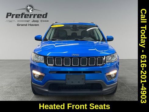 Used 2017 Jeep Compass Latitude w/ Cold Weather Group image 11