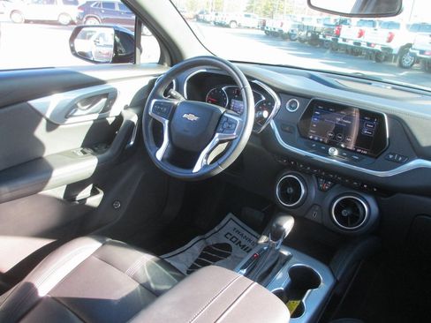 Used 2019 Chevrolet Blazer LT image 19