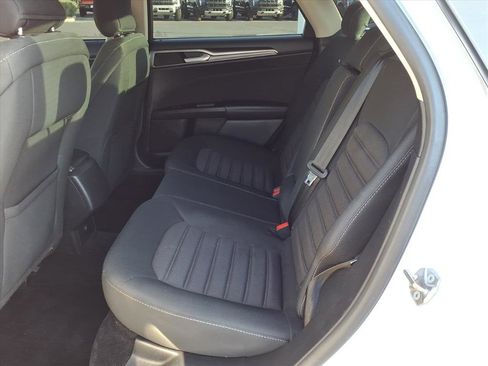 Certified 2017 Ford Fusion SE image 15