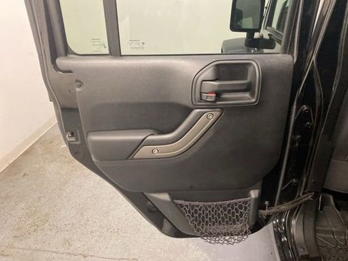 Used 2017 Jeep Wrangler Unlimited Sport w/ Quick Order Package 24S AWD/4WD image 17
